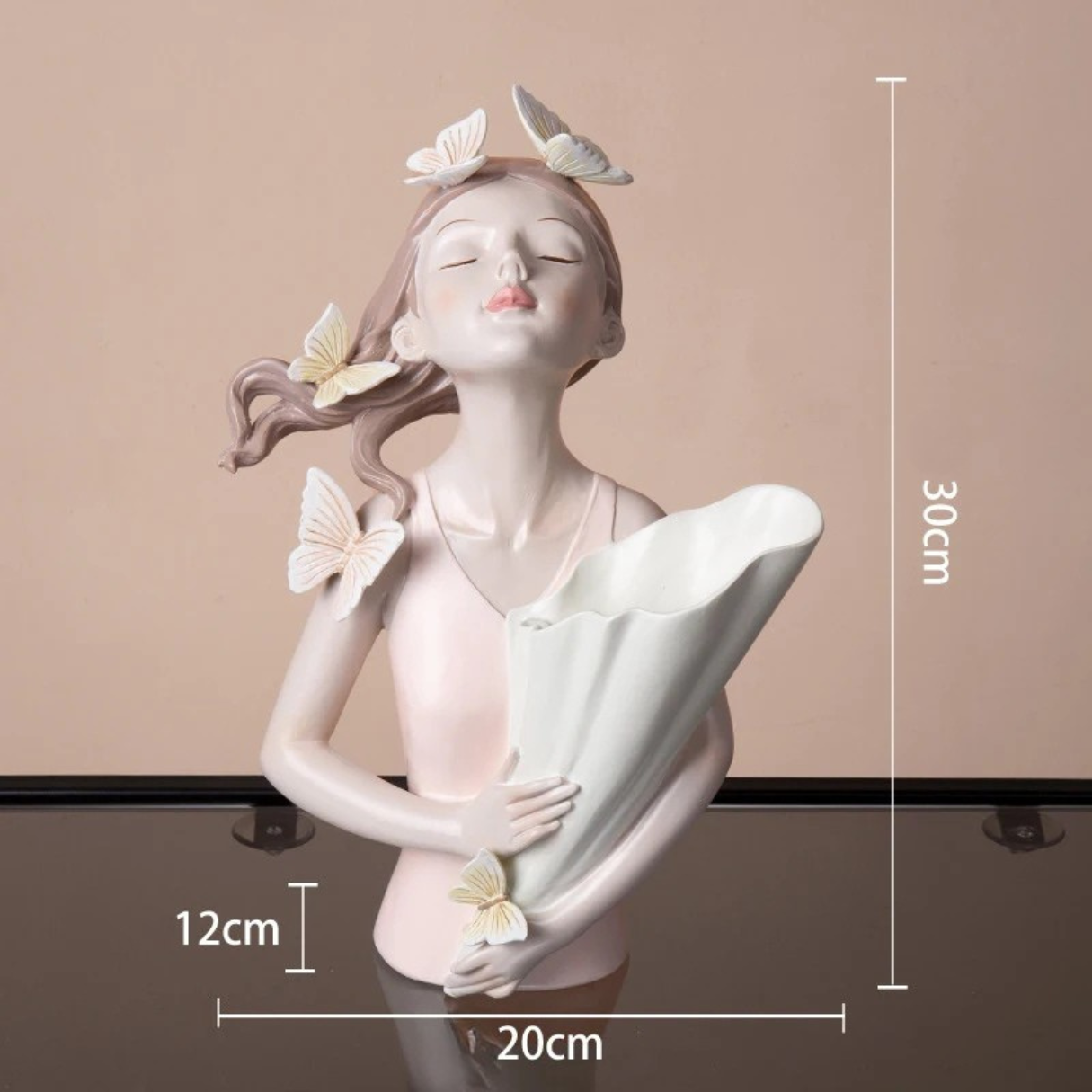 Estátua Decorativa de Menina em Resina