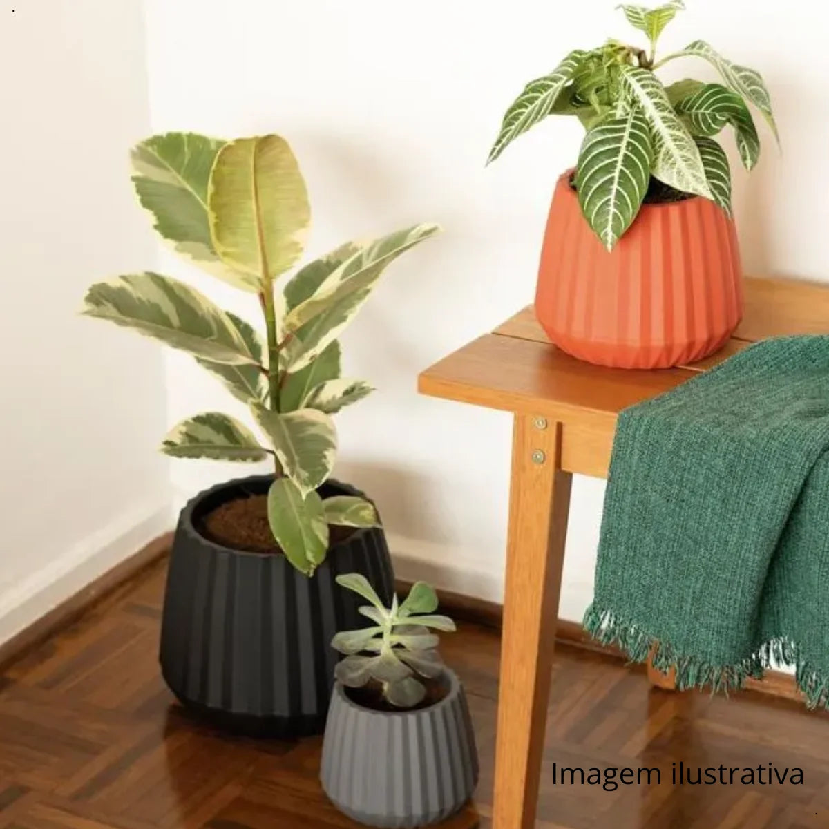 Cachepo Com Prato Integrado