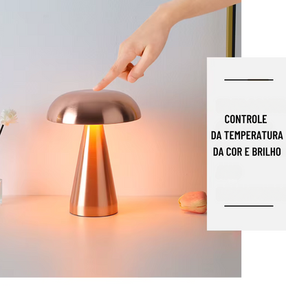 Luminária de Mesa Cogumelo em Metal – Design Moderno com Toque Retrô e Iluminação Aconchegante